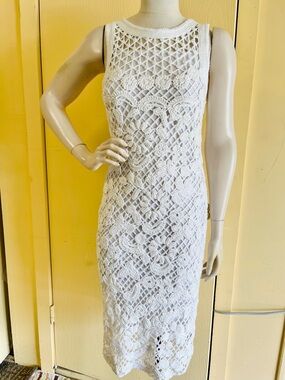 Gorgeous Endless Rose macrame crochet dress swim- M/L - Like New